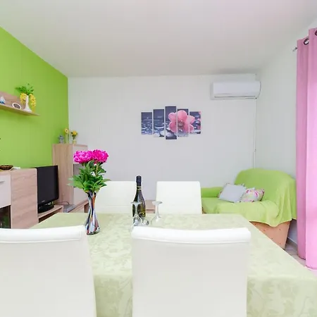 Apartment Branko Lopar